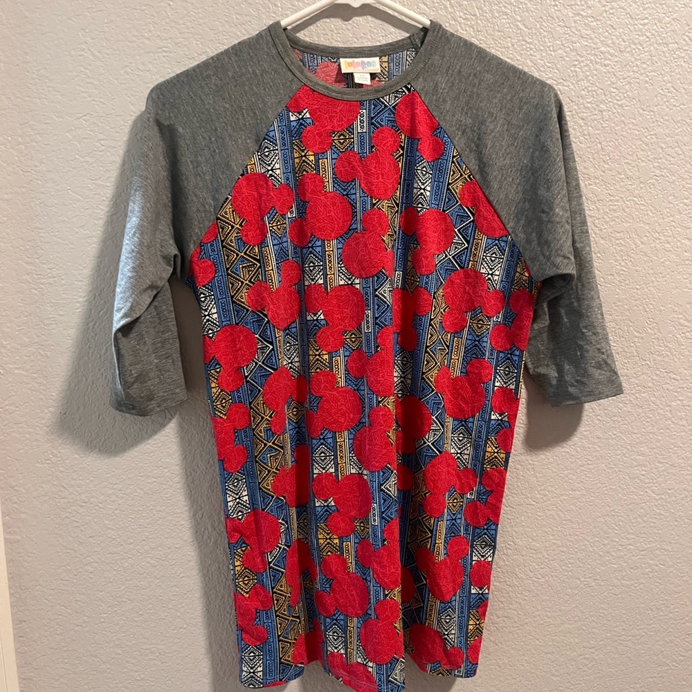 LuLaRoe Mickey Mouse Disney Gray and Red Geometric shirt PTP: 19inch Length:27in